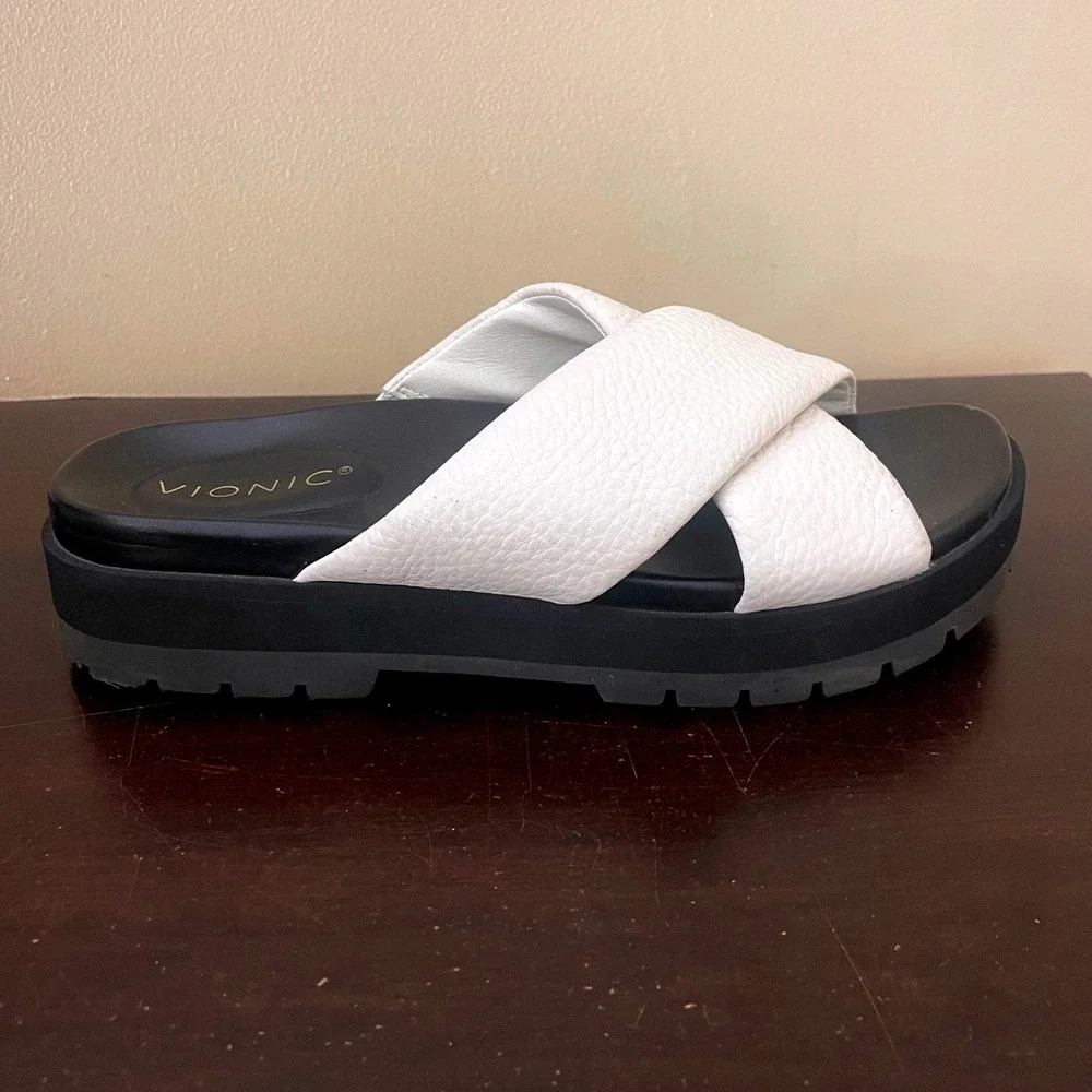 Vionic Vesta White Pebbled Leather Crisscross Platform Slide Sandals‎ Women 8